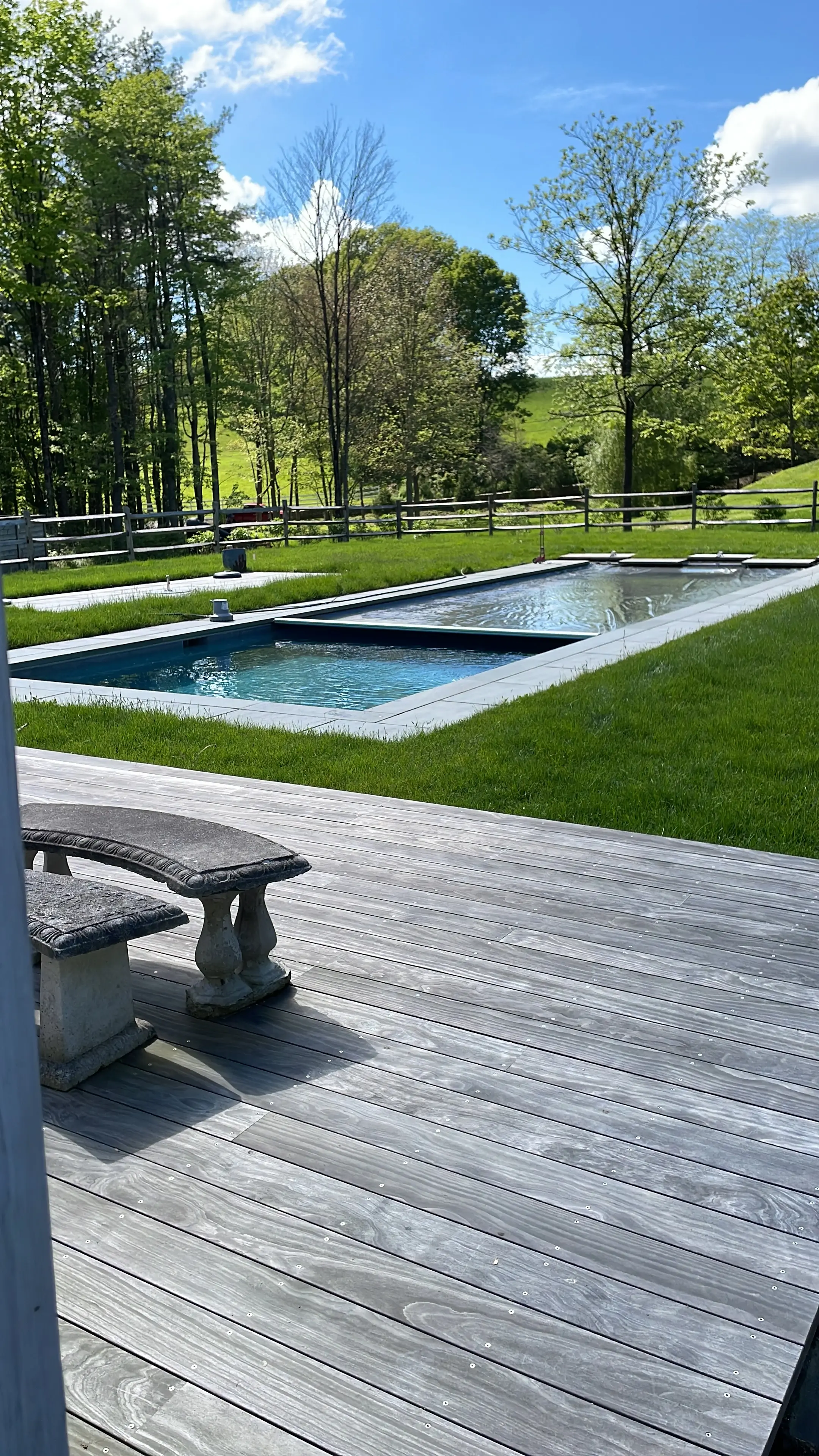 Automatic pool cover